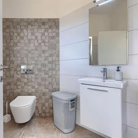 Βίλα Magica By Interhome Loborika