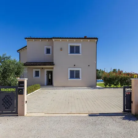 Villa Magica By Interhome Marčana